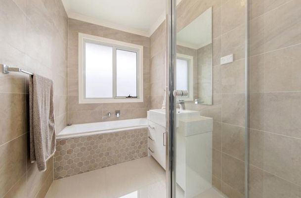 97 Horizon Boulevard, Greenvale