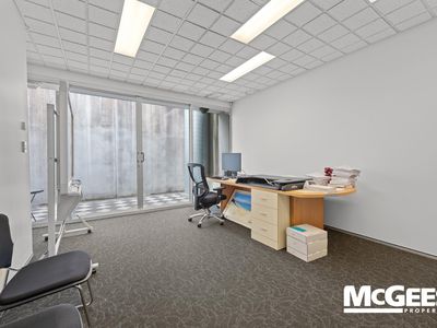 8 / 34 Commercial Road, Newstead