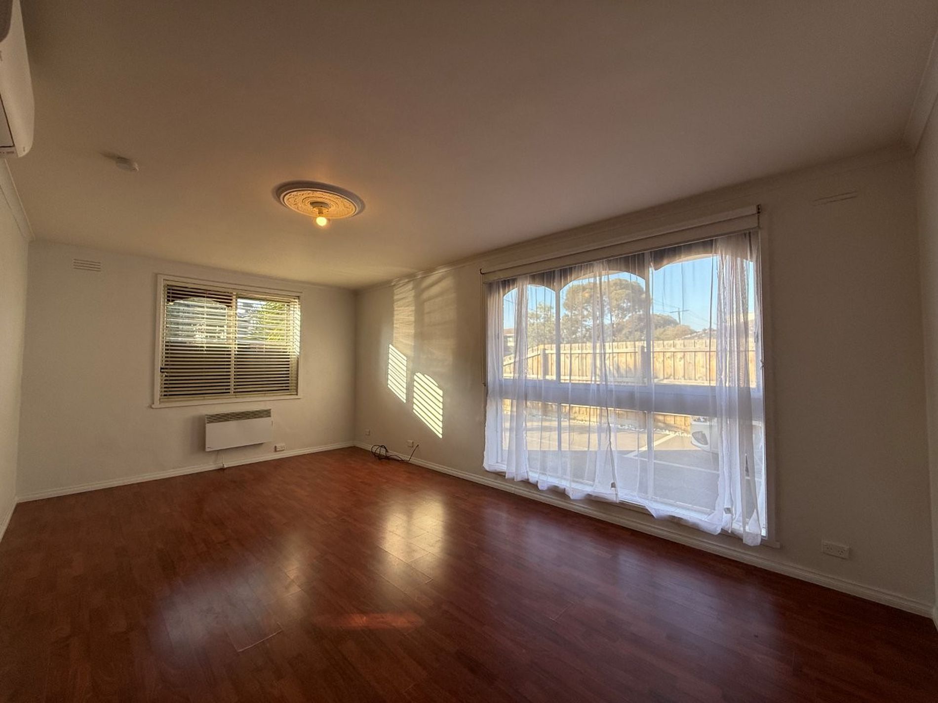 1 / 15 Beaumont Parade, West Footscray