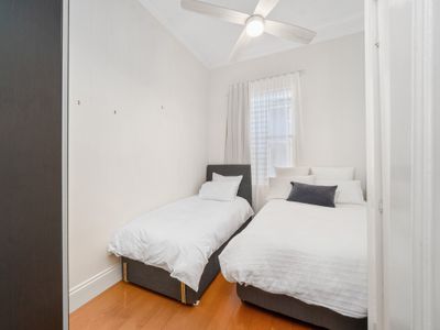 104 Flinders Parade, Sandgate
