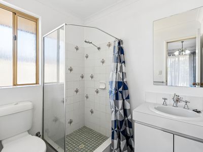 5 Lyndon Court, Heathridge
