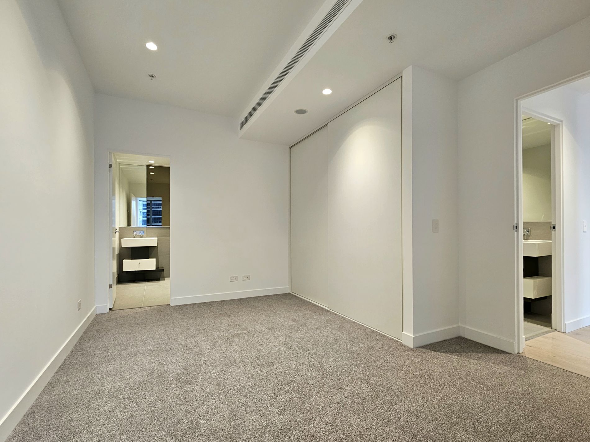 3809 / 260 Spencer Street, Melbourne