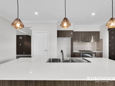 8 Banjolina Circuit, Craigieburn