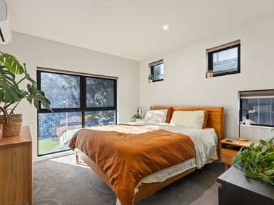 1A / 1 Teague Avenue, Brunswick West