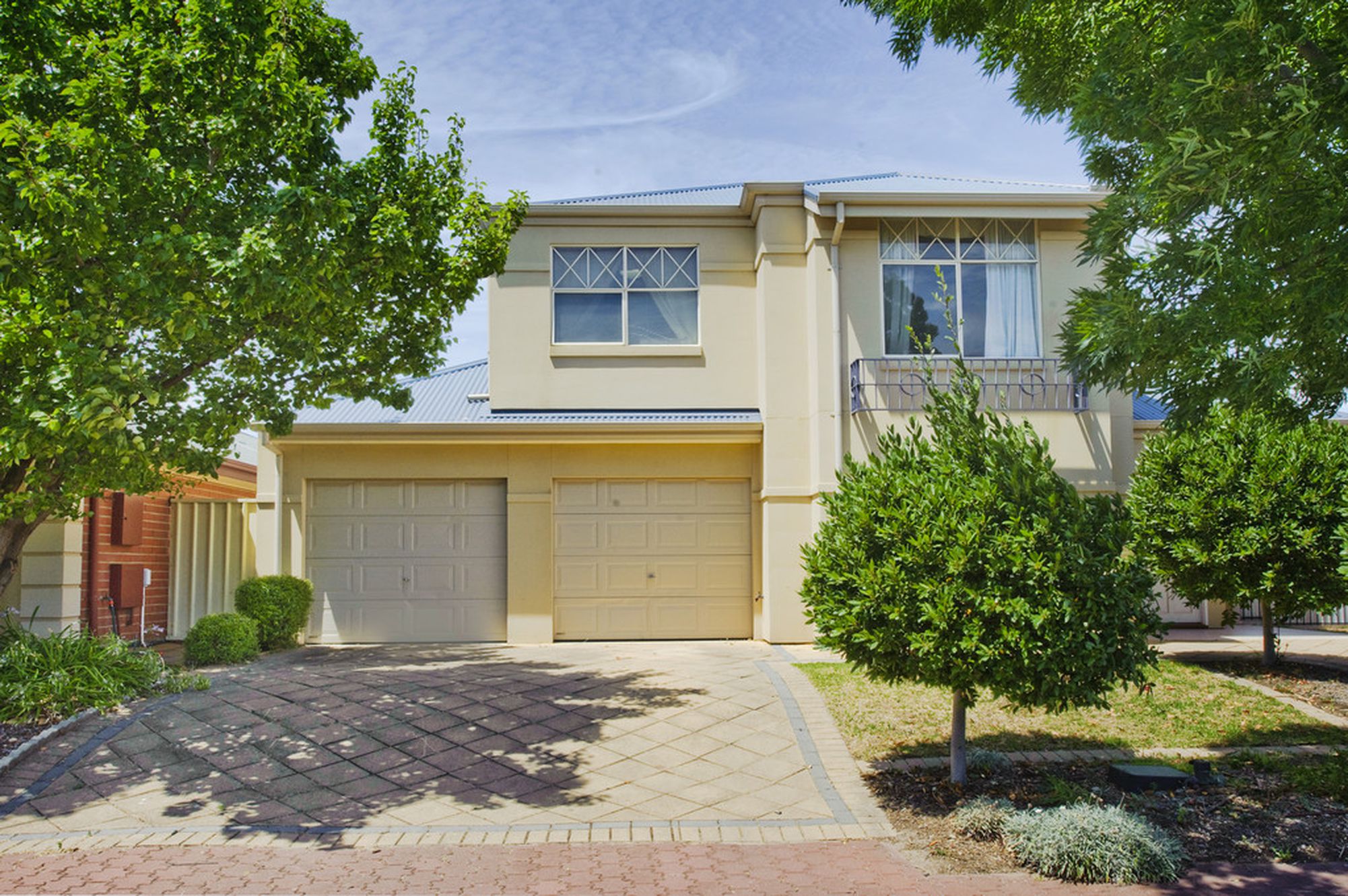 12 Northgate  Parade, Northgate