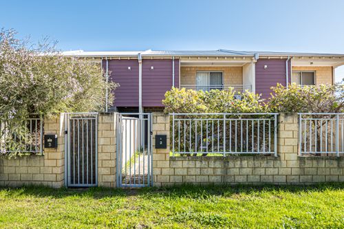 2 / 18 Gibbs Street, East Cannington