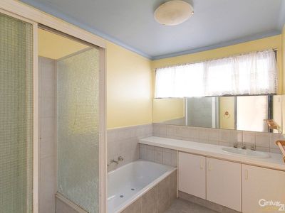 38 Meredith Crescent, Hampton Park
