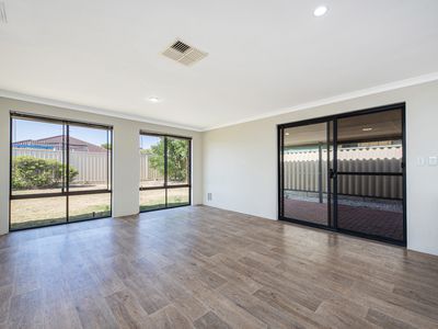 11 Carramup Circle, Port Kennedy