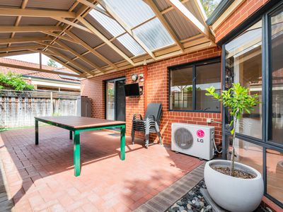 18 Easton Lane, Doubleview