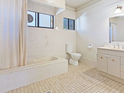 4 Eucalyptus Drive, Dalmeny