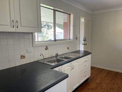 95 Petra Avenue, Tamworth