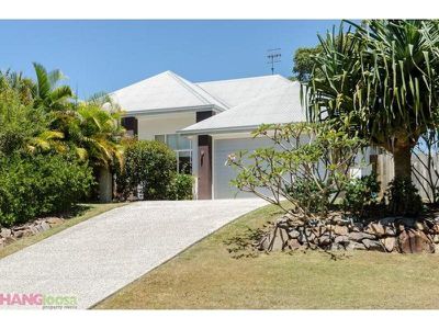11 Tingara Court, Tewantin