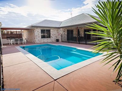 8 Inverness Court, Wondunna