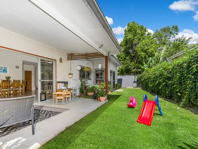 1 / 3 Boondoon Crescent, Ocean Shores