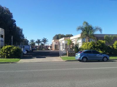 Level 1 / 1/12 Sunset Avenue, Warilla