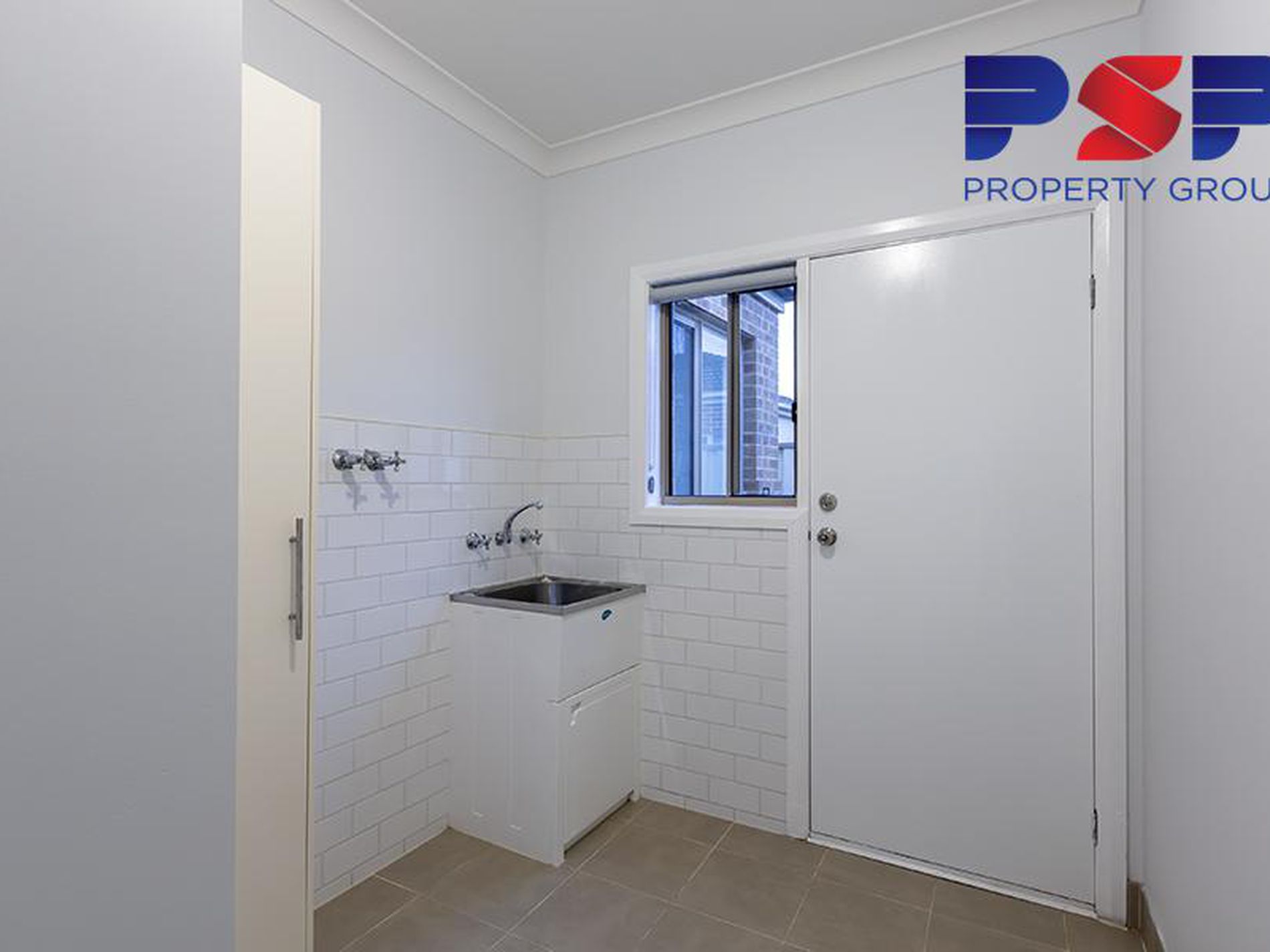 2/2 Bellworth Avenue, Tarneit