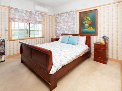 21 Cyclamen St, Inala