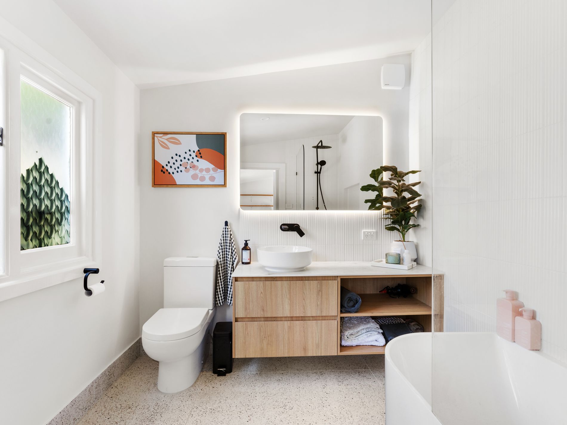39 Robbs Road, West Footscray