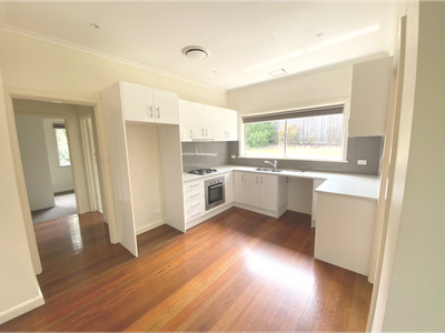 16 Borlase Street, Yallambie