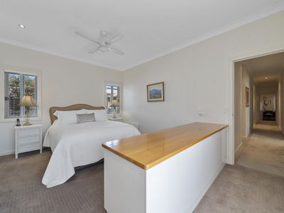 8 Lakeside Avenue, Mount Beauty