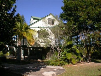 6 Val Crescent, Noosaville