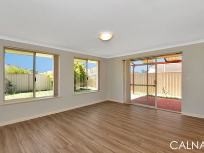 5 Hazlett Way, Canning Vale