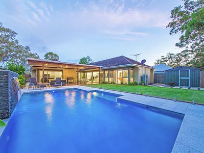 24 Barrington Crescent, Wakerley