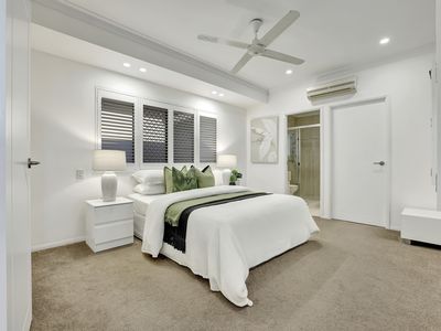 203 Esplanade, Cairns North