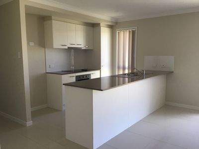 1 / 5 Corack Avenue, Cambooya
