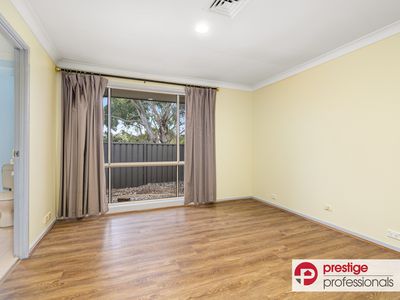 18 Cassinia Court, Wattle Grove