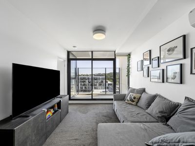 909B / 8 Grosvenor Street, Abbotsford