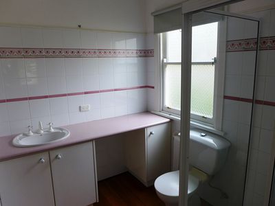 24 Mercer Parade, Newtown