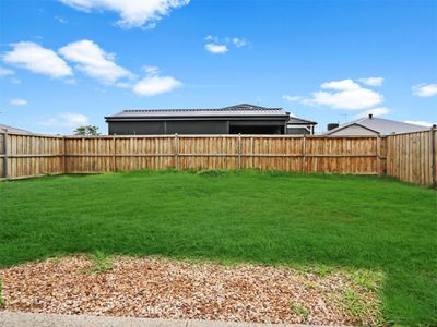 38 Smile Crescent, Wyndham Vale