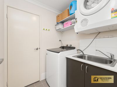 4 / 4 Burnley Way, Butler