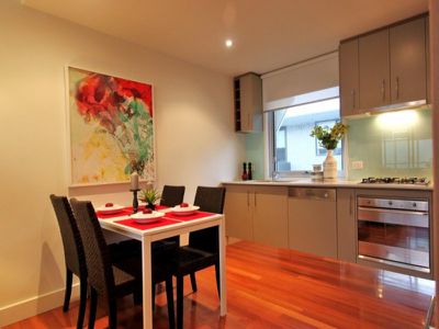 9 / 185 Auburn Road, Hawthorn East