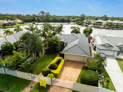 72 Monterey Keys Drive, Helensvale