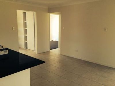 7 Lorberg Court, Branyan