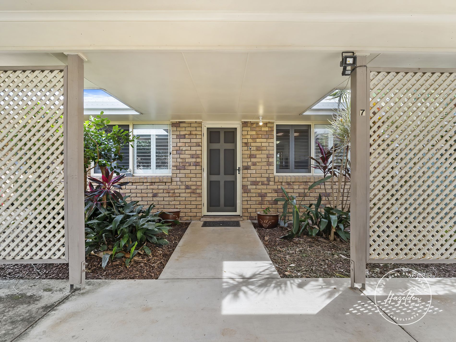 7 / 8 Simpson Street, Beerwah