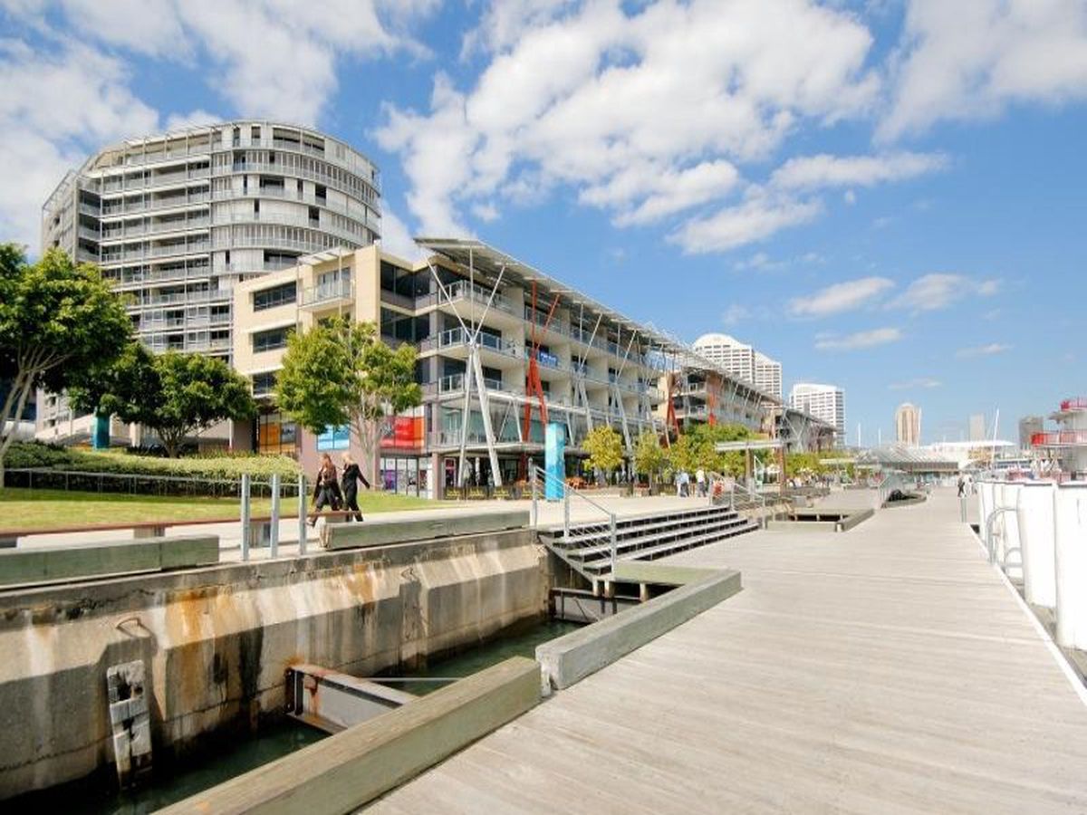 N1007 / 23 Shelley St, Sydney