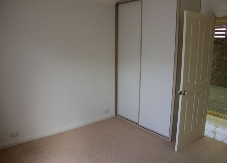 2 Phyllis Court, Trott Park