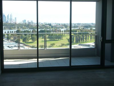 902 / 2 Oldfield Street, Burswood