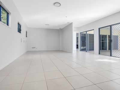 11 Lagoon Court, Murrumba Downs