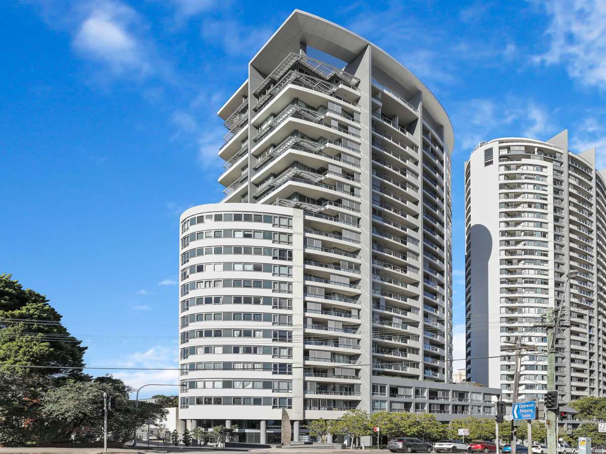 2005 / 11 Railway Street, Chatswood
