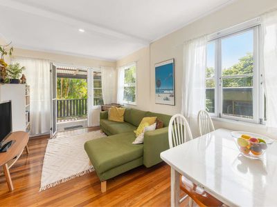 38 Pines Avenue, Cooroibah