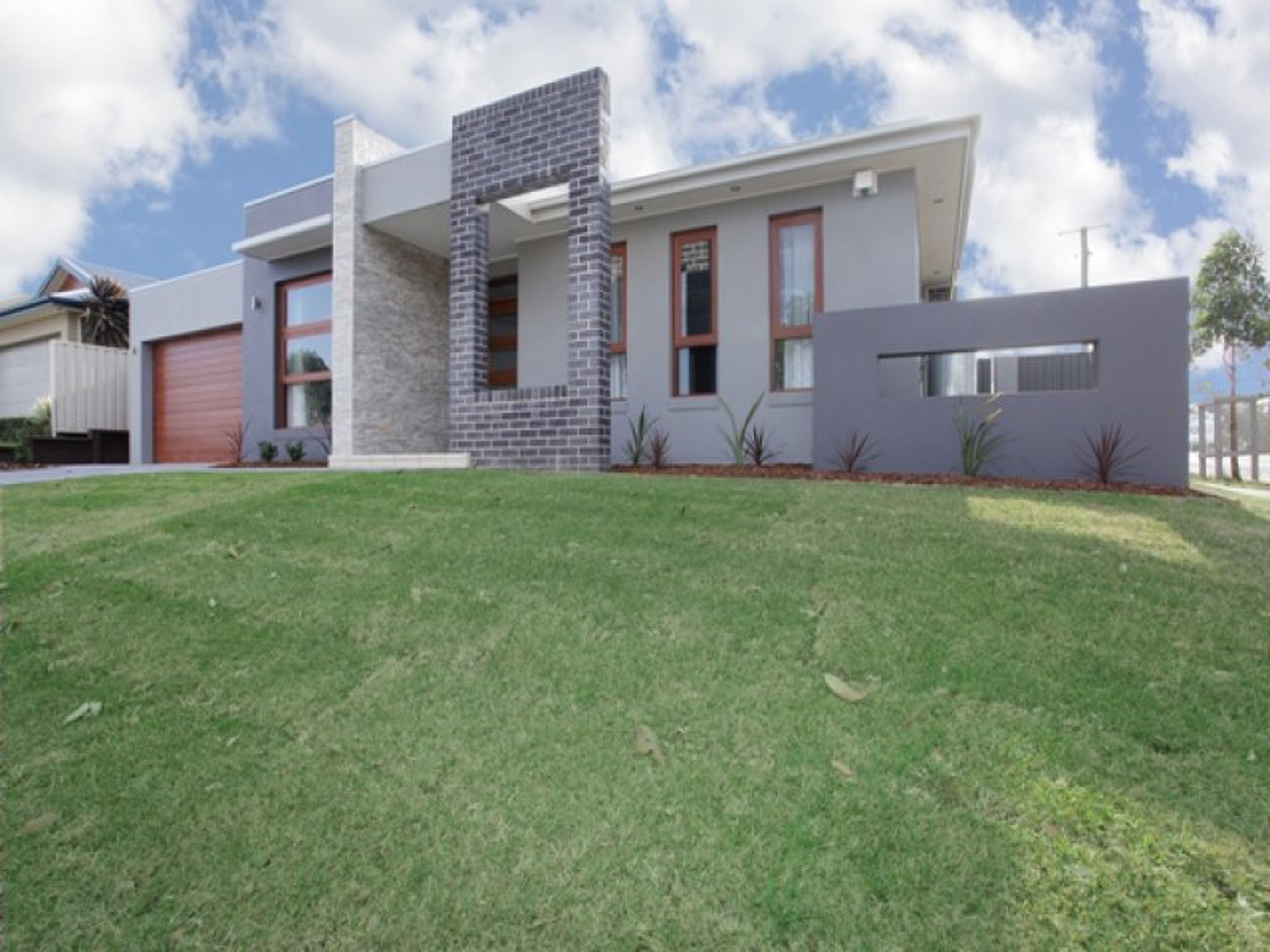 1 Heaton Avenue, CLAREMONT MEADOWS