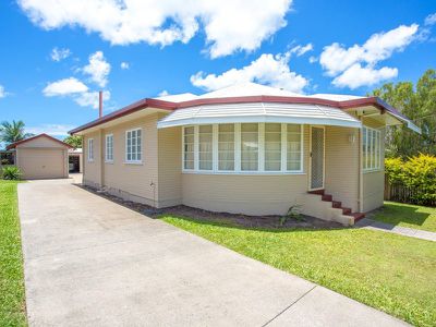 54 Poinciana Avenue, Tewantin