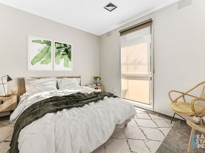 1 / 302 Princes Highway, Narre Warren