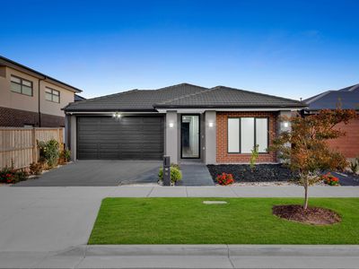 13 Carcoola Rise, Clyde North