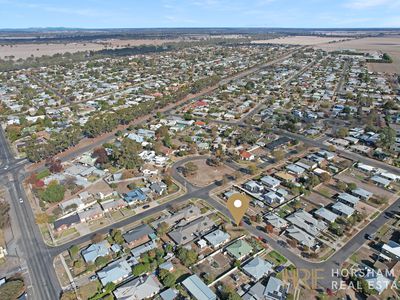 6 Elizabeth Street, Horsham