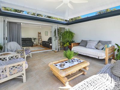 27 Amarina Avenue, Mooloolaba